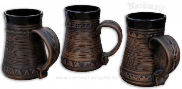 Bierkrug, mittelalterlicher Bierhumpen, Metbecher aus Keramik